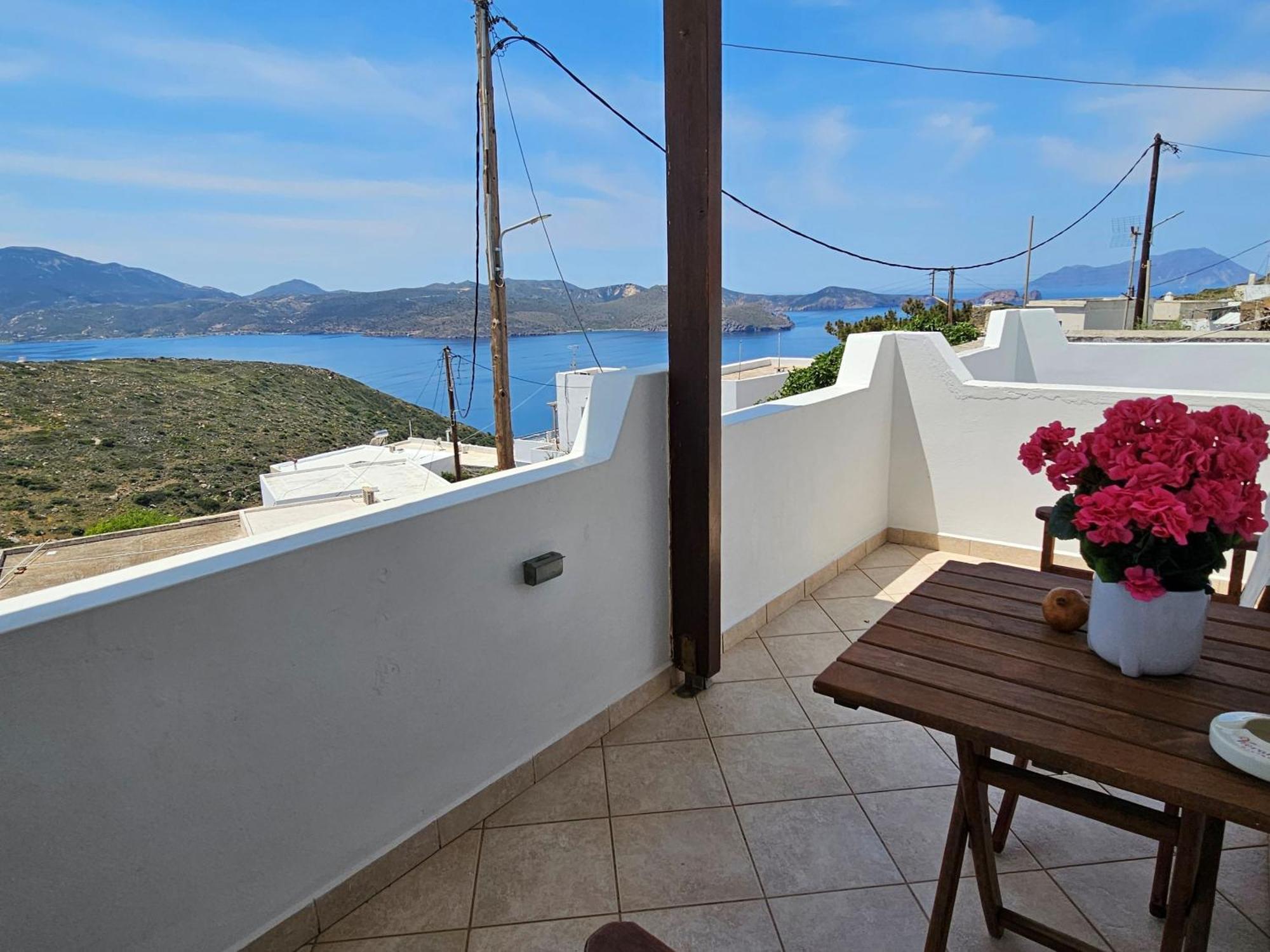 Trypiti Sea View Apartment Luaran gambar