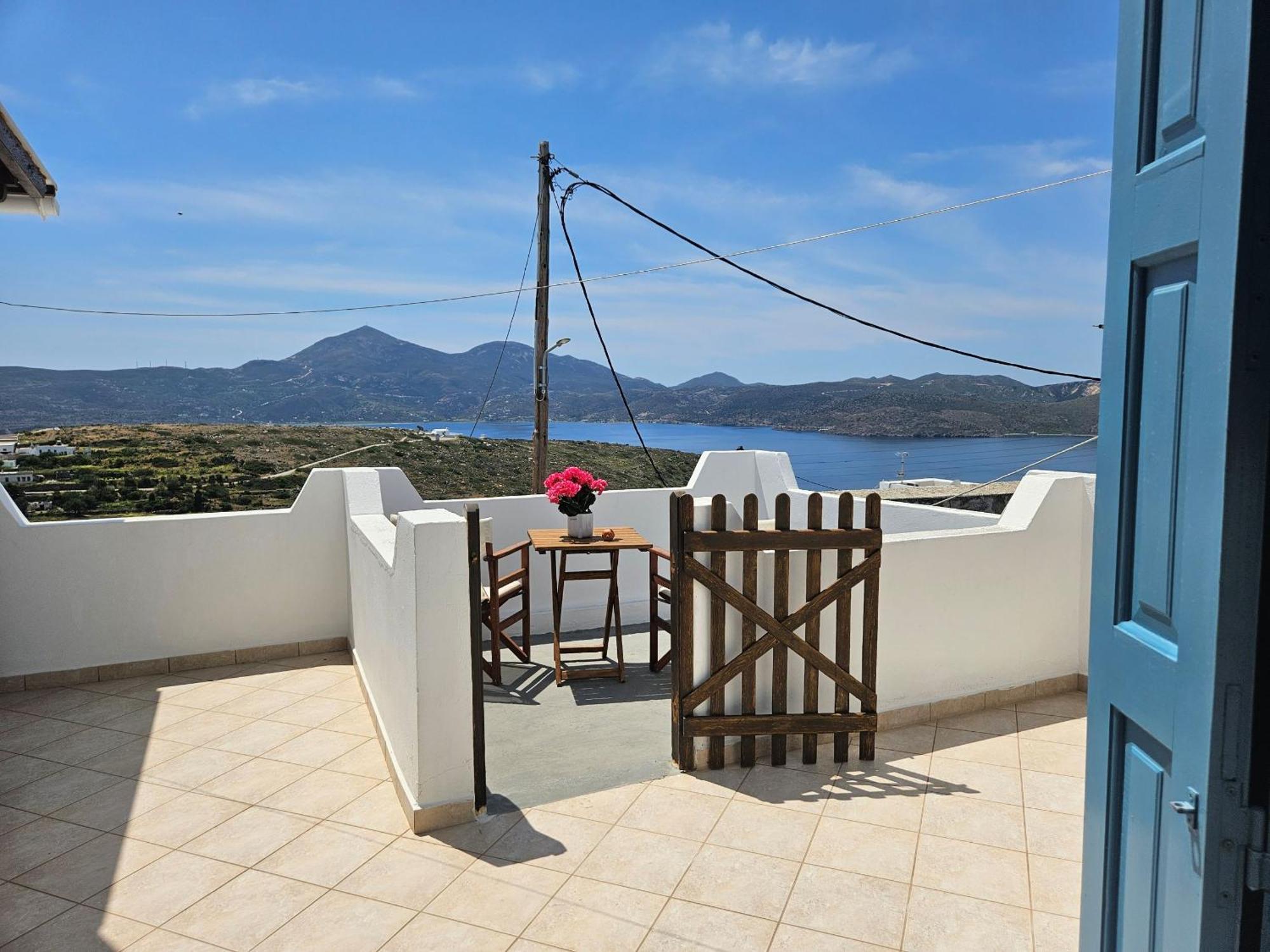 Trypiti Sea View Apartment Luaran gambar
